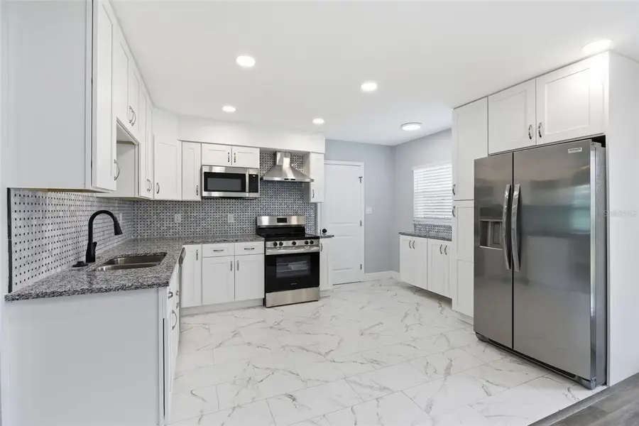 4434 Cobia Drive, Tampa, FL 33617 - Image #2