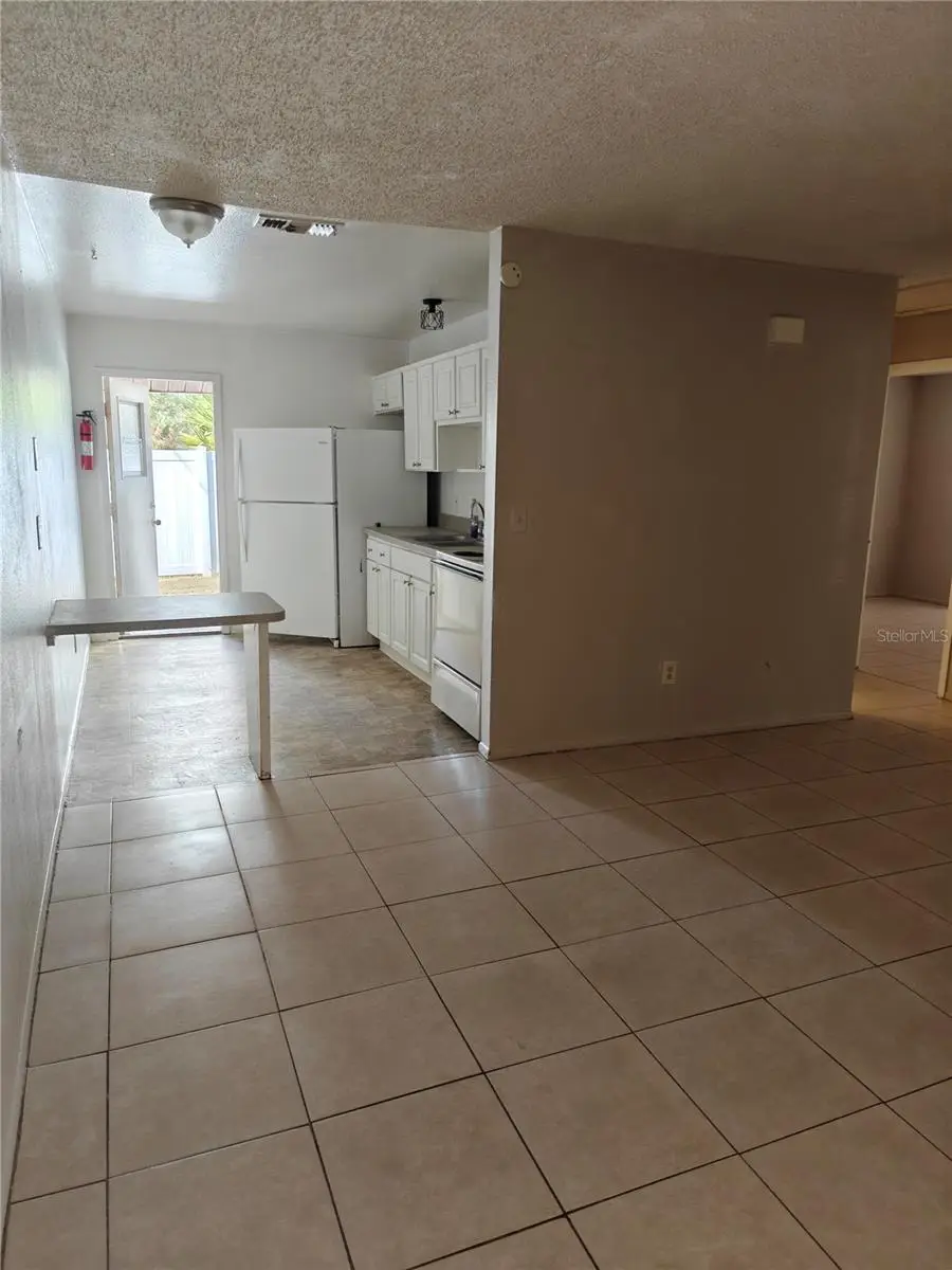 300 Elizabeth Avenue, Clearwater, FL 33759 - Image #3