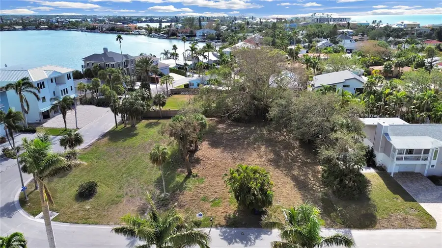 116 6th Street, Belleair Beach, FL 33786 - Image #2