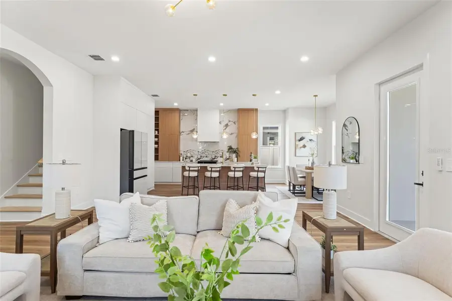 10194 Hodson Place, Seminole, FL 33776 - Image #3