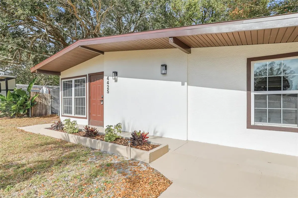 4425 W Bay Avenue, Tampa, FL 33616 - Image #1