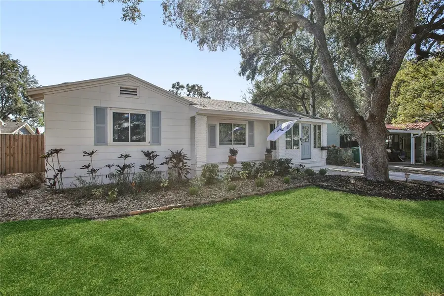 204 W Powhatan Avenue, Tampa, FL 33604 - #2