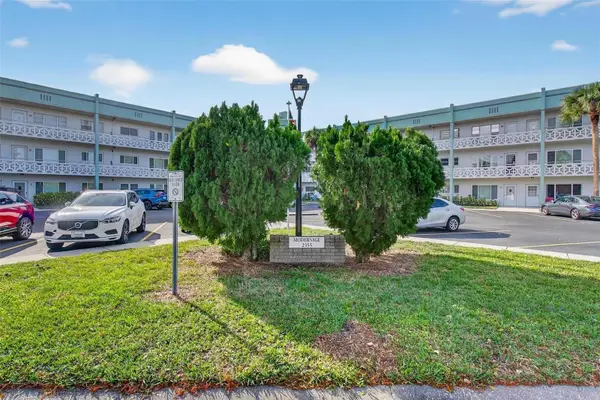 2455 Finlandia Lane #3, CLEARWATER, FL 33763