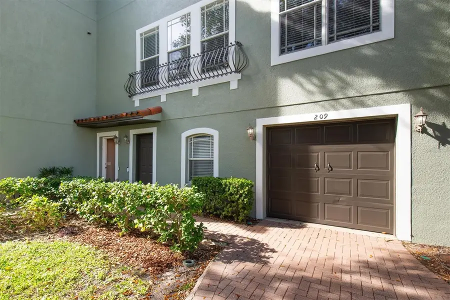 209 Rock Garden Place, Tampa, FL 33609 - Image #2