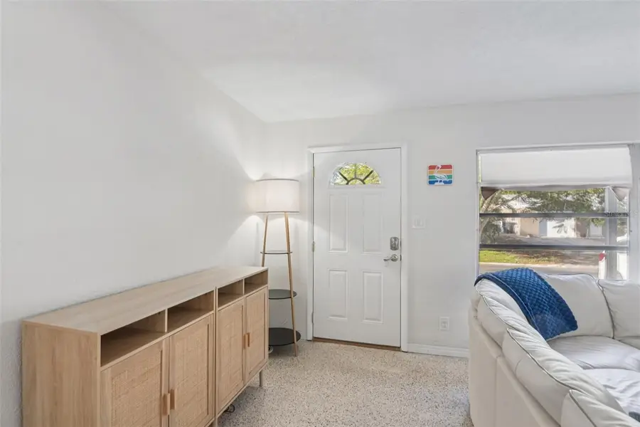 6338 6th Avenue S, Saint Petersburg, FL 33707 - Image #3