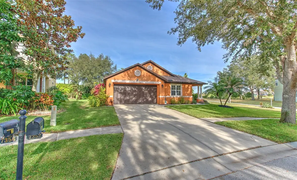 7352 Bridgeview Drive, Zephyrhills, FL 33545 - Image #1