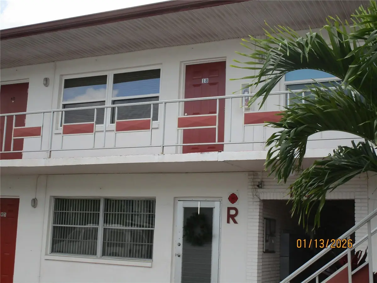1950 58th Avenue N #18, Saint Petersburg, FL 33714 - Image #1