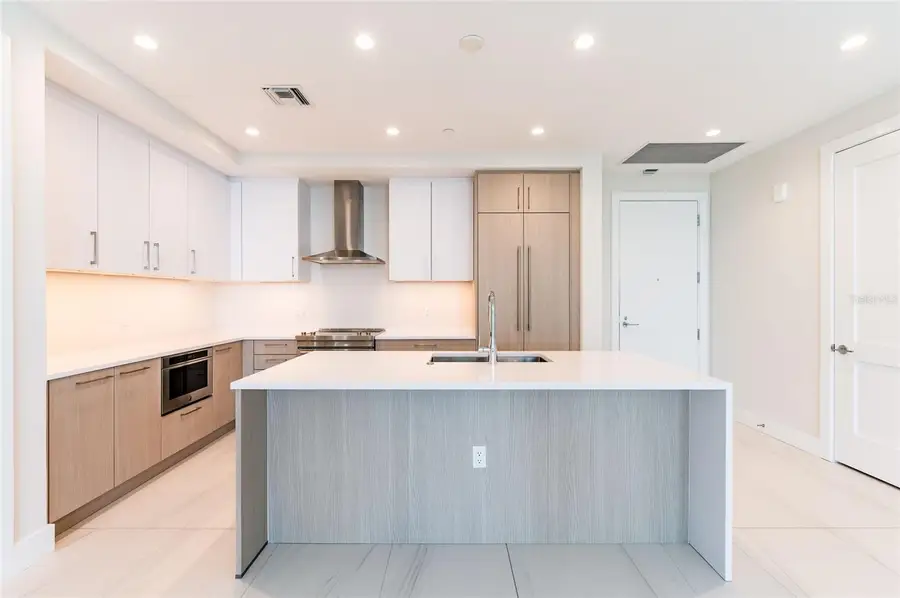 275 1st Avenue South #2208, Saint Petersburg, FL 33701 - #3