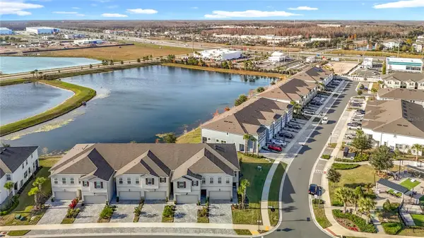 19219 Blue Pond Drive, LUTZ, FL 33558