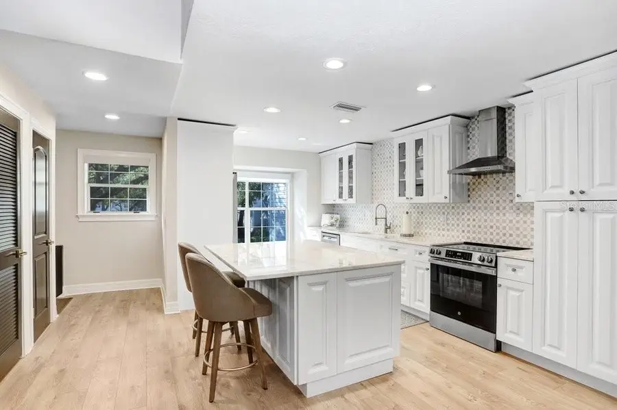 3212 Valley Oaks Drive #3212, Tampa, FL 33618 - Image #3