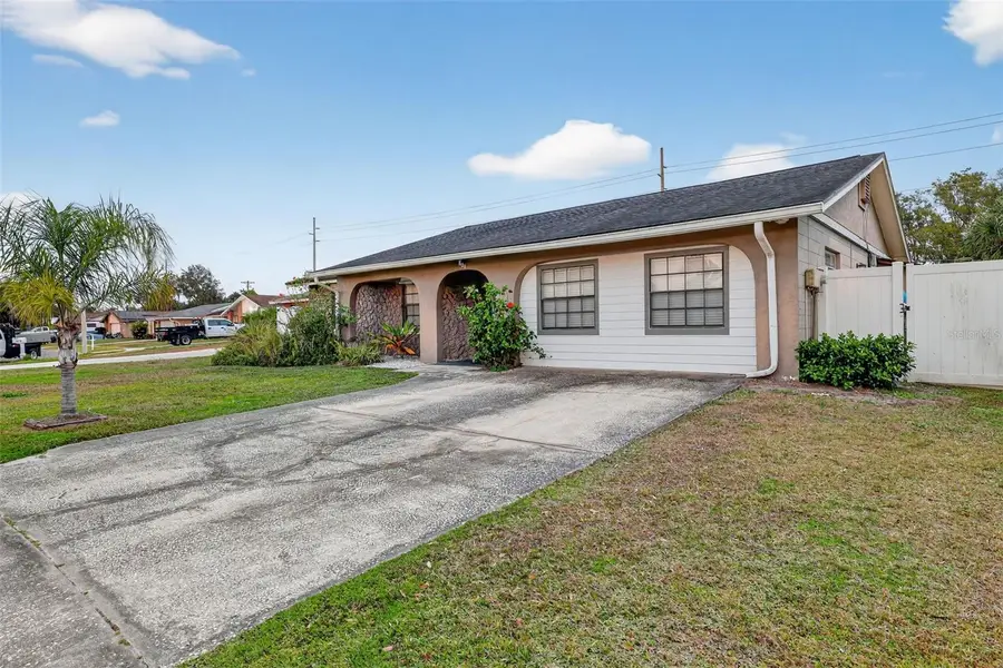 804 Pebblewood Drive, Brandon, FL 33511 - Image #2