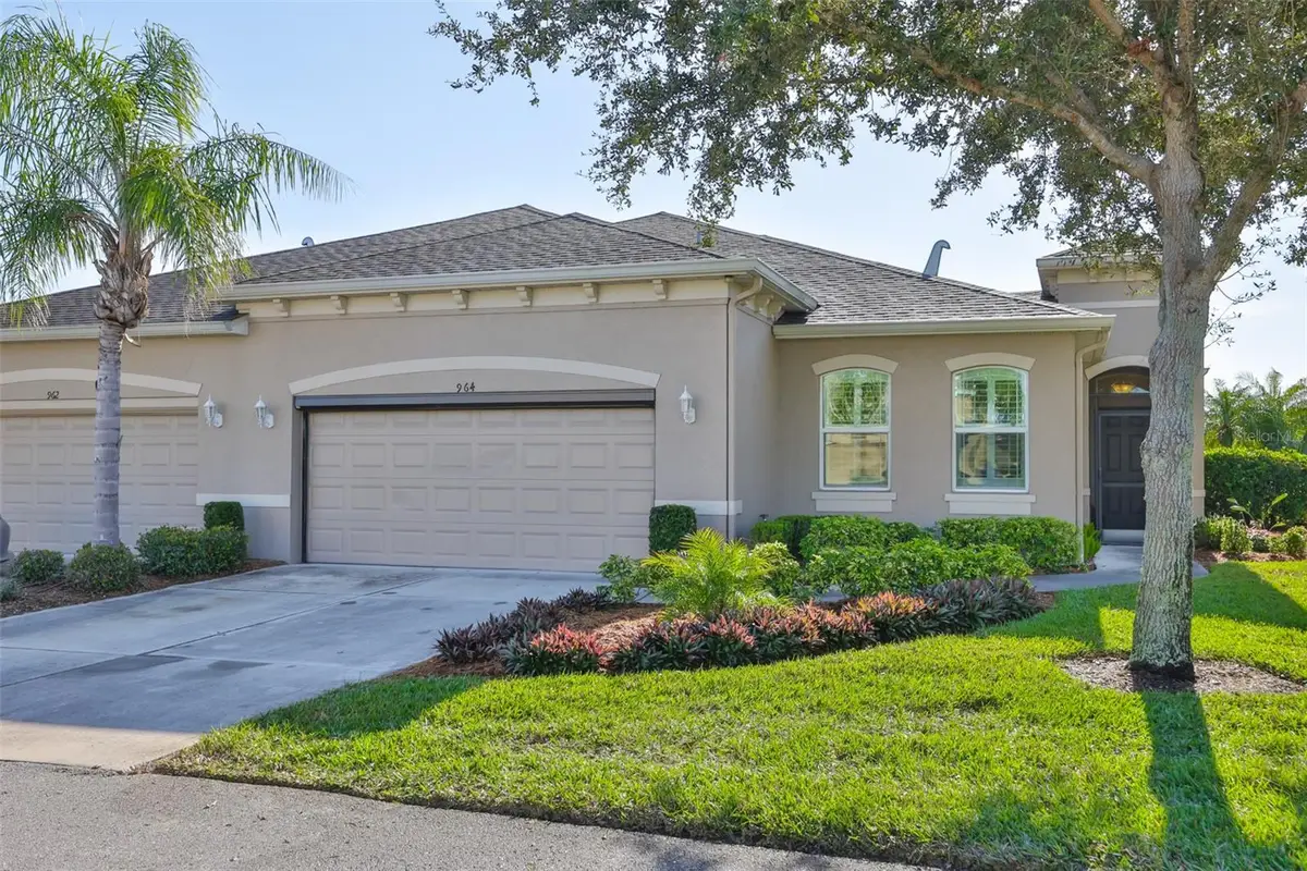 964 Pembroke Point Way, Sun City Center, FL 33573 - Image #1