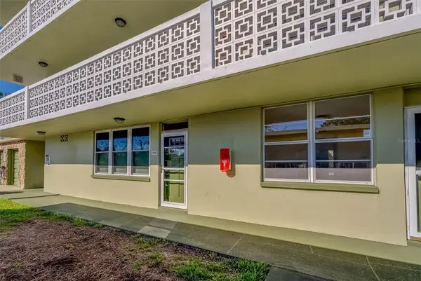 4710 Bay Street Ne #109, ST PETERSBURG, FL 33703