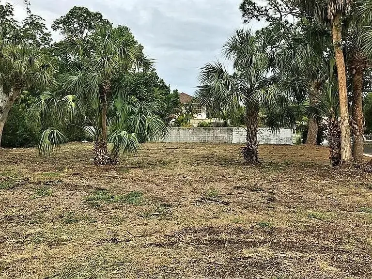 627 35th Avenue S, Saint Petersburg, FL 33705 - Image #3