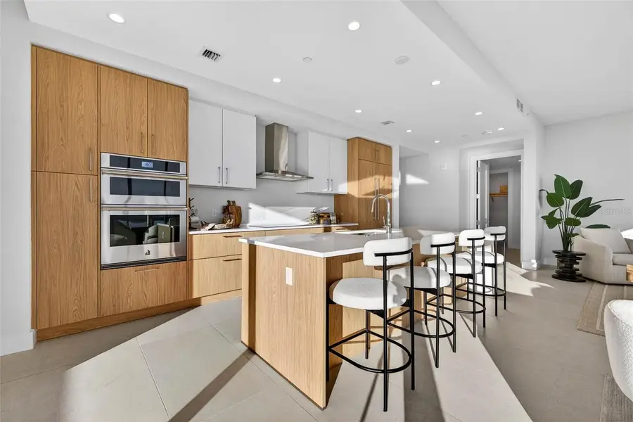 275 1st Ave S #2706, Saint Petersburg, FL 33701 - #3