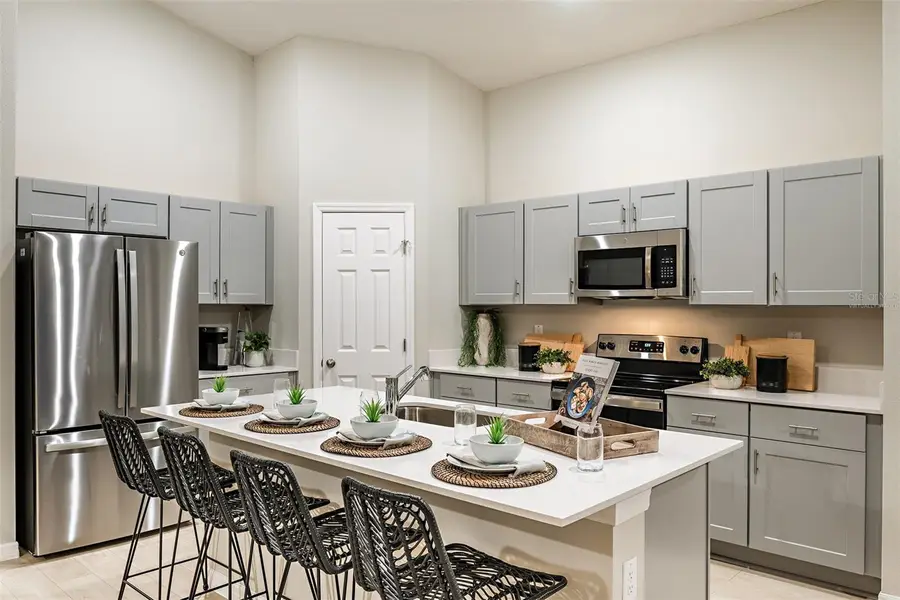 9273 Orchard Park Lane, Zephyrhills, FL 33541 - Image #2