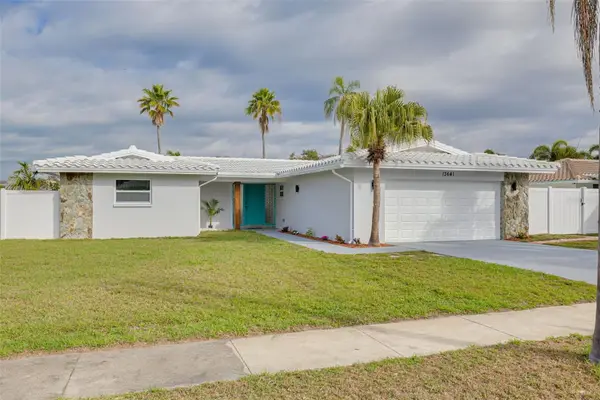 13641 Pleasant Drive, LARGO, FL 33774