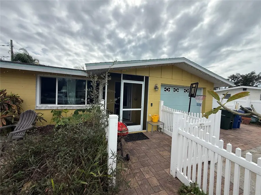 644 Tanager Road, Venice, FL 34293 - Image #2