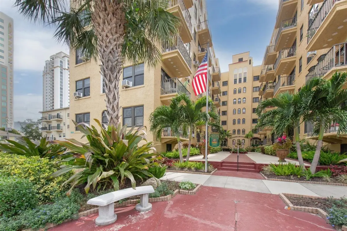 130 4th Avenue N #201, Saint Petersburg, FL 33701 - Image #1