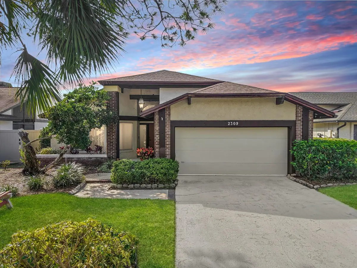 2309 Walden Place N, Plant City, FL 33566 - Image #1