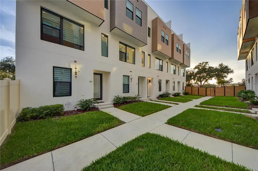 323 15th Street N, Saint Petersburg, FL 33705 - Image #2