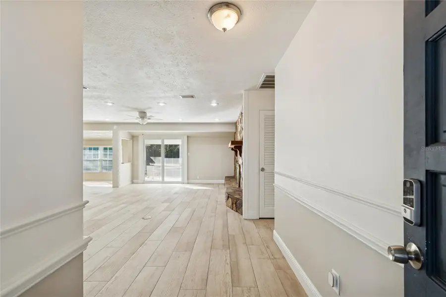 9628 Davis Road, Tampa, FL 33637 - Image #3