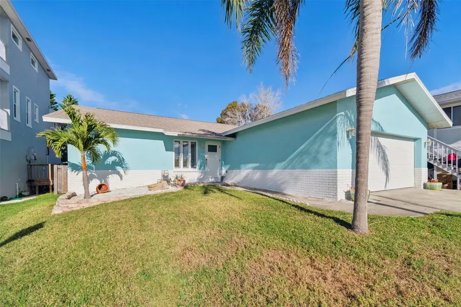 216 176th Avenue E, Redington Shores, FL 33708 - Image #3