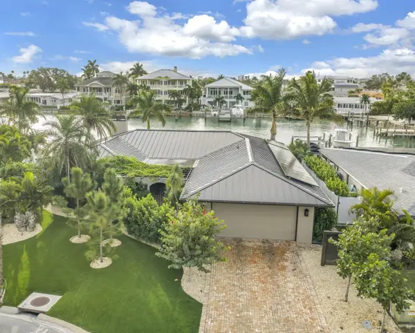 735 126th Avenue, TREASURE ISLAND, FL 33706