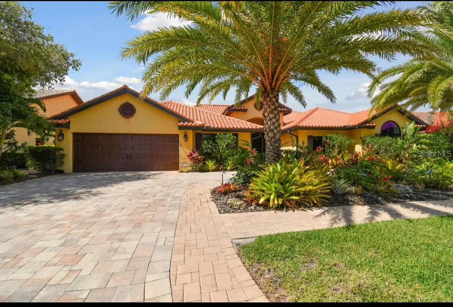 9805 Compass Point Way, Tampa, FL 33615 - Image #2