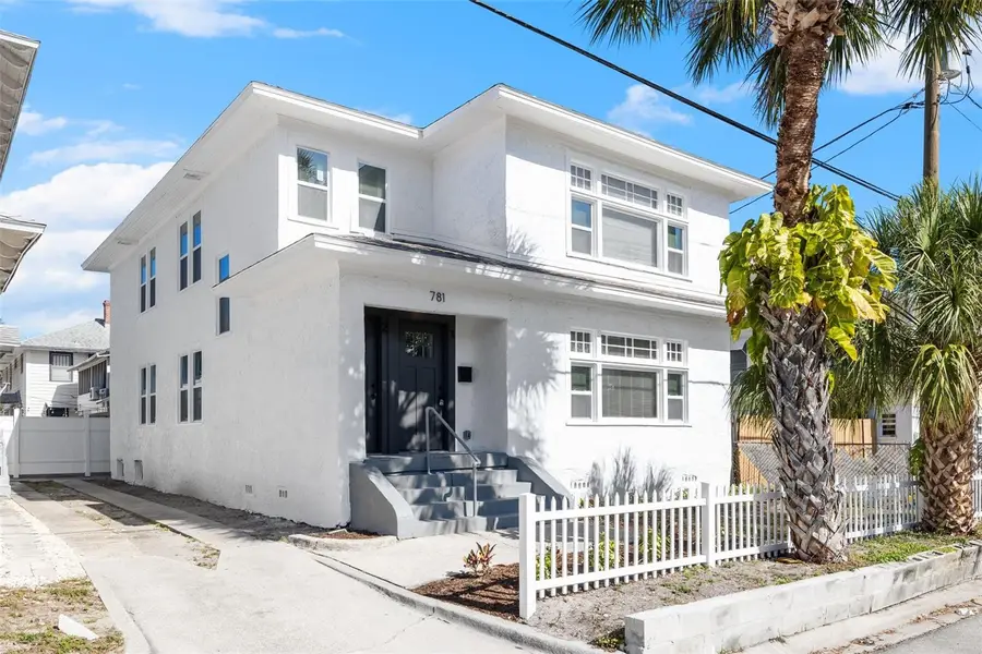 781 31st Avenue N, Saint Petersburg, FL 33704 - #2