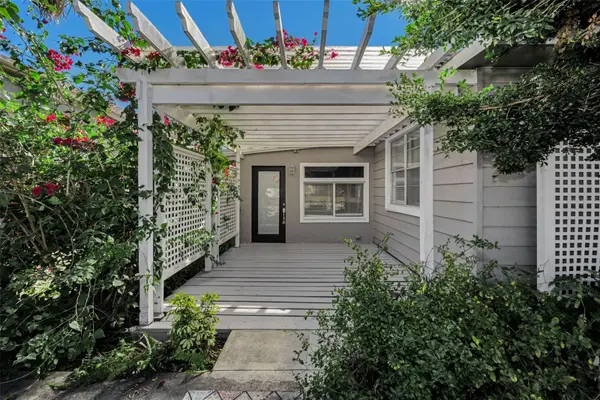 1122 E Oakwood Street, TARPON SPRINGS, FL 34689