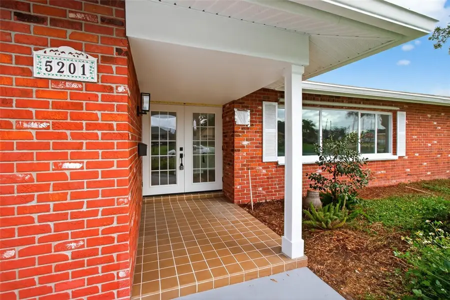 5201 Denver Street Ne, Saint Petersburg, FL 33703 - #2