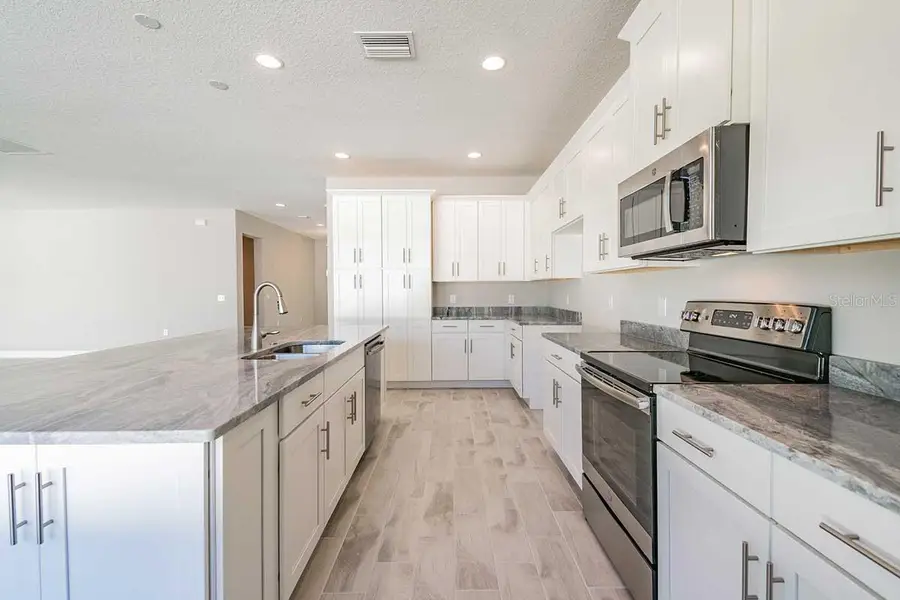 4732 S Wallcraft Drive, Tampa, FL 33611 - Image #2