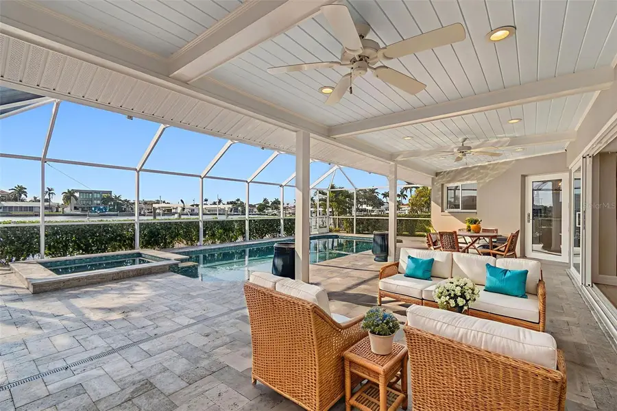 7864 9th Avenue S, Saint Petersburg, FL 33707 - #3