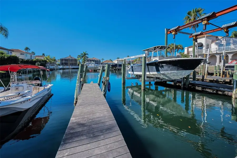 10622 Cape Hatteras Drive, Tampa, FL 33615 - Image #3