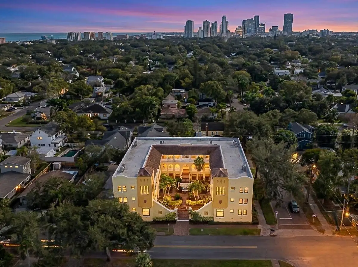 210 22nd Avenue Ne #15, Saint Petersburg, FL 33704 - #1