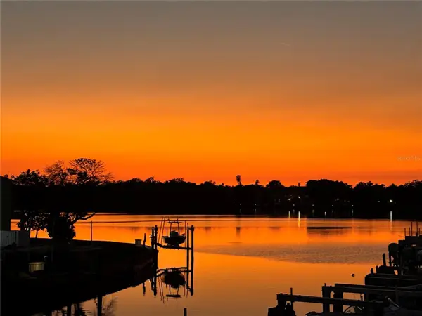 5037 Starfish Drive Se #D, ST PETERSBURG, FL 33705