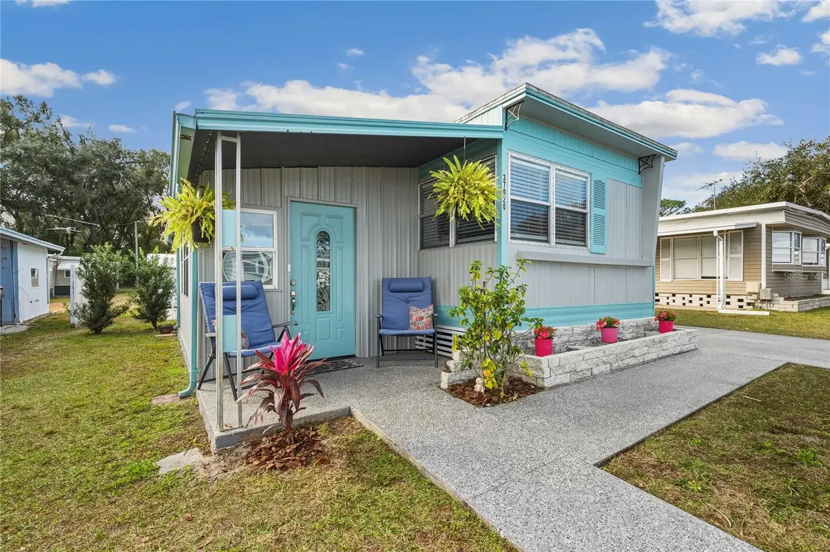 37020 Lois Avenue, Zephyrhills, FL 33542 - #1