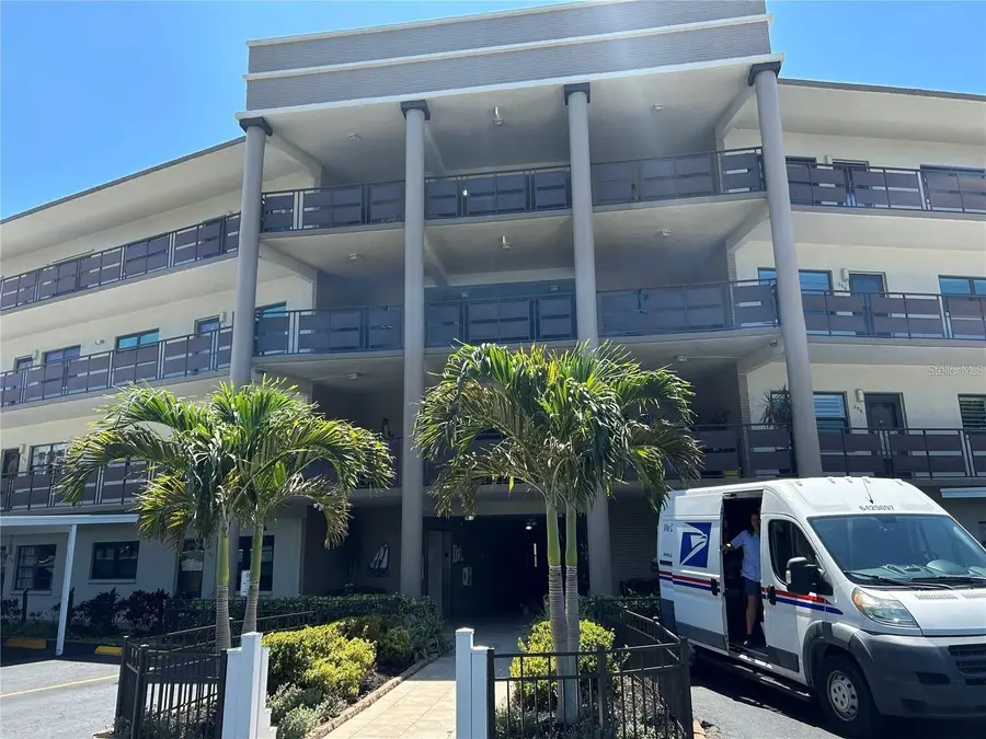 6190 80th Street N #204, Saint Petersburg, FL 33709 - #2