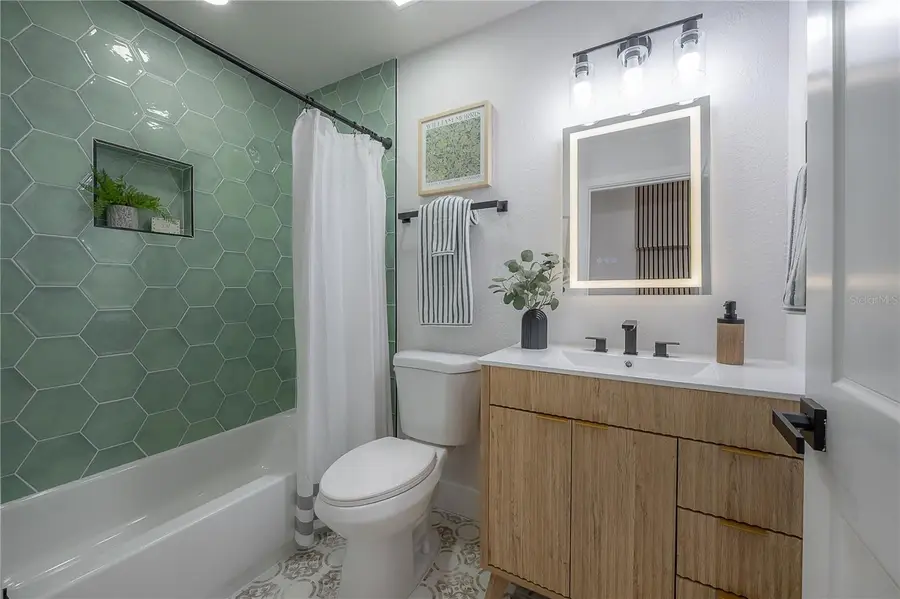 1029 57th Avenue N, Saint Petersburg, FL 33703 - #3