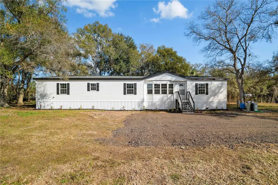 8019 N Meadowview Cir, Tampa, FL 33625 - Image #2