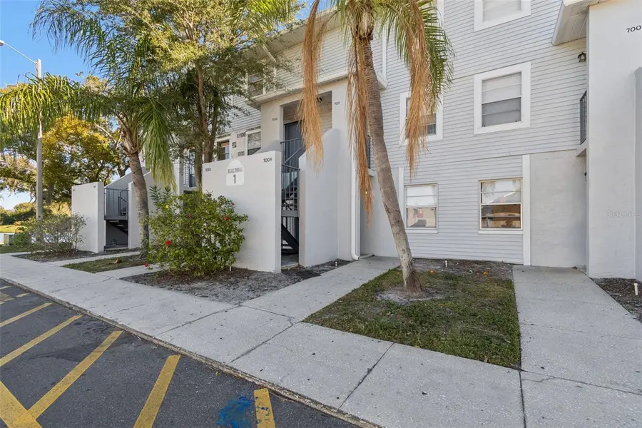 7015 Waterside Drive #1, Tampa, FL 33617 - Image #2
