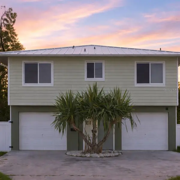 1858 Michigan Avenue Ne, ST PETERSBURG, FL 33703