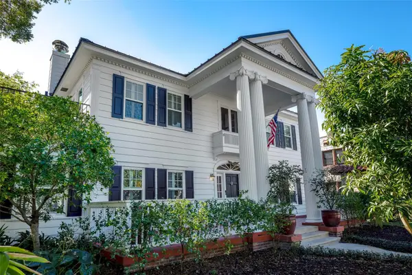 446 16th Avenue Ne, ST PETERSBURG, FL 33704