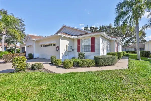 2323 Nantucket Drive #40, SUN CITY CENTER, FL 33573