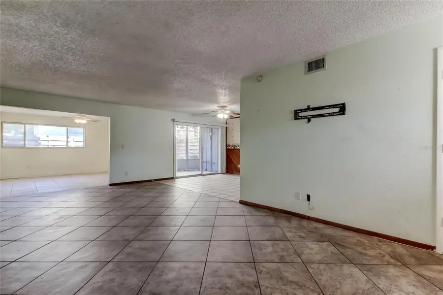 965 Whitman Drive, Sarasota, FL 34243 - #3