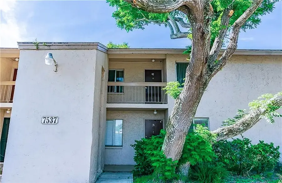 7537 Pitch Pine Circle N #C, Tampa, FL 33617 - Image #2