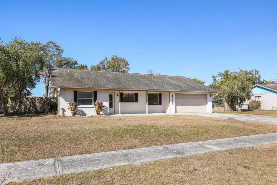 2602 Savannah Drive, Plant City, FL 33563 - Image #2