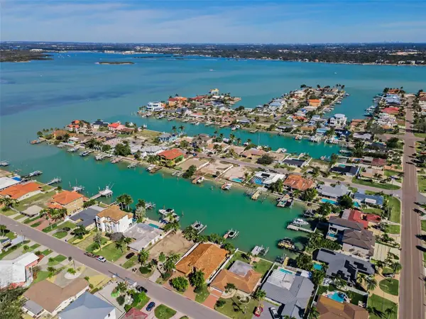 12155 5th Street E, TREASURE ISLAND, FL 33706