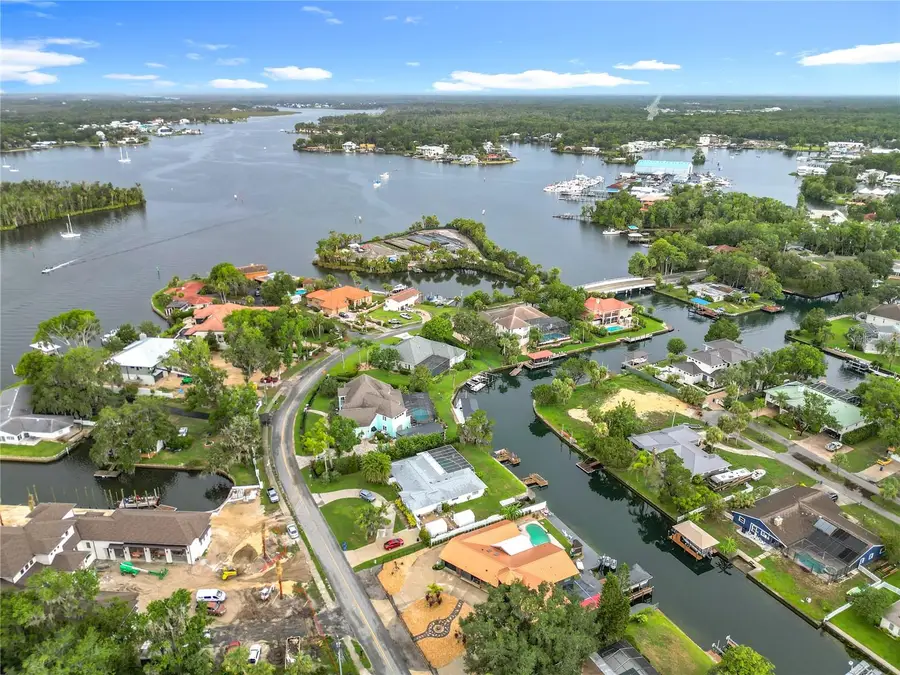 823 SW Kings Bay Drive, Crystal River, FL 34429 - Image #3